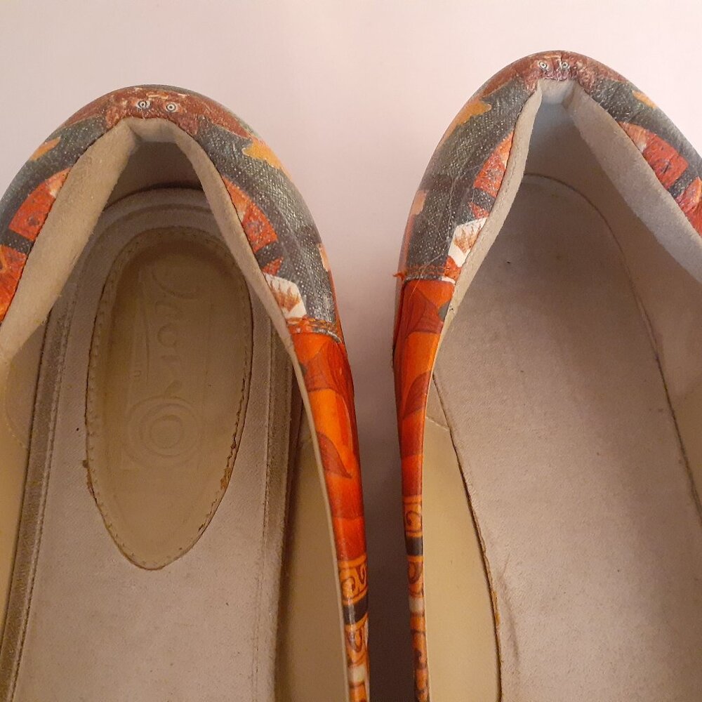 Icon Wearable Art Eastern/Buddha Shoes - Picture 9 of 10